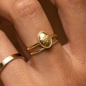 Mejuri Gold Honey Bee Ring